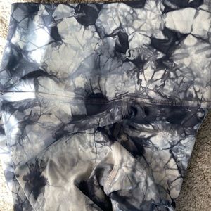 Lululemon wunder under tie dye leggings